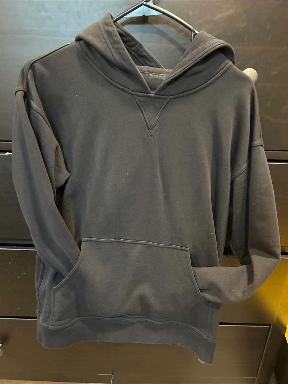 Women’s lululemon Black Pullover Hoodie Sweatshirt size 8
